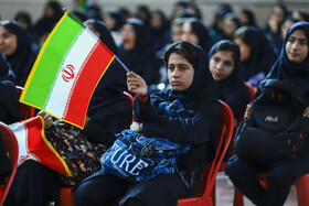مراسم نواختن زنگ مهر، ایثار و مقاومت در کرمان