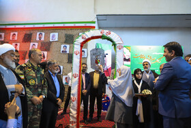 مراسم نواختن زنگ مهر، ایثار و مقاومت در کرمان
