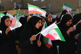 مراسم نواختن زنگ مهر، ایثار و مقاومت - همدان