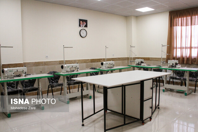 عکس تزئینی است مدارس شهرستان طارم در مسیر تجهیز و بهروزرسانی