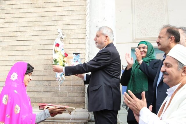 نواختن زنگ میراث فرهنگی در مدرسه انوشیروان دادگر زنگ میراث فرهنگی در ۳ مدرسه تاریخی تهران نواخته شد