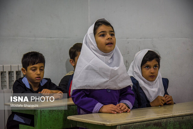 بازدید دادستانهای خوزستان از مراکز آموزشی در آغاز سال تحصیلی   بازدید دادستانهای خوزستان از مراکز آموزشی در آغاز سال تحصیلی