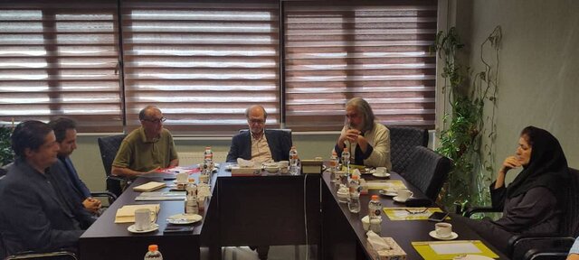 دیدار سرپرست معاونت هنری با سیاستگذاران جشنواره موسیقی فجر/ جامعه ما به نشاط نیاز دارد