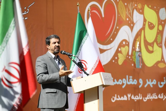 آغاز سال‌تحصیلی با نواخته شدن زنگ «مهر و مقاومت» در همدان
