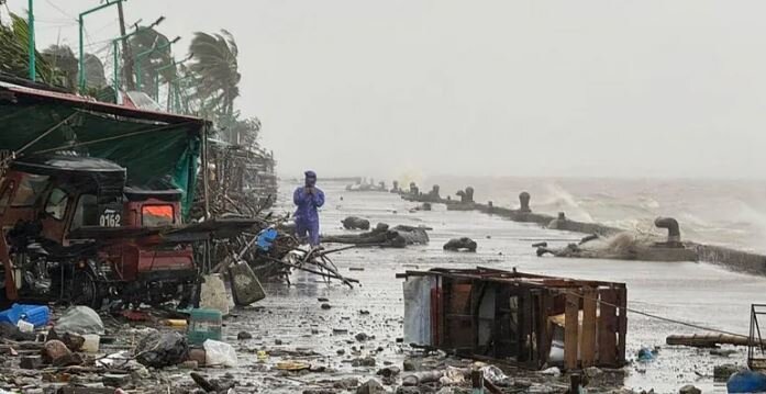 عکس آرشیوی است شدت گرفتن طوفان «ماتمو» در جنوب چین و تخلیه هزاران نفر+فیلم