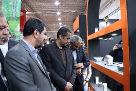 بازدید استاندار همدان و معاون وزارت صمت و دیگر مسئولان از نخستین نمایشگاه تخصصی معدن و صنایع معدنی کشور در همدان