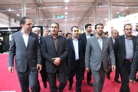 بازدید استاندار همدان و معاون وزارت صمت و دیگر مسئولان از نخستین نمایشگاه تخصصی معدن و صنایع معدنی کشور در همدان