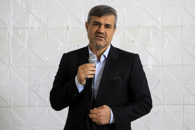 سخنرانی مهدی بخشی دادستان کرمان درحاشیه بازدید خبرنگاران از مجموعه دهکده «امید و زندگی»