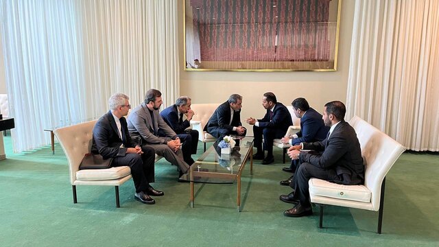 رایزنی وزیران امور خارجه ایران و قطر در نیویورک رایزنی وزیران امور خارجه ایران و قطر درباره آخرین وضعیت موضوع هستهای ایران