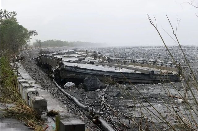 عکس: الجزیره ابرطوفان «راگاسا» در تایوان ۱۴ کشته و ۱۲۴ مفقود برجای گذاشت+فیلم