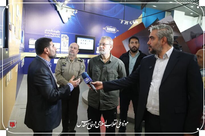 بازدید لاریجانی از موزه ملی انقلاب اسلامی و دفاع مقدس