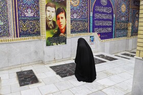 غبارروبی گلزار شهدای بجنورد در هفته دفاع مقدس