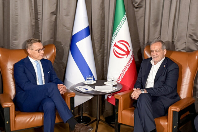 پزشکیان در دیدار رئیس جمهور فنلاند: روند تقویت روابط با کشورهای اروپایی آنچنان که مدنظر ما بود پیش نرفت