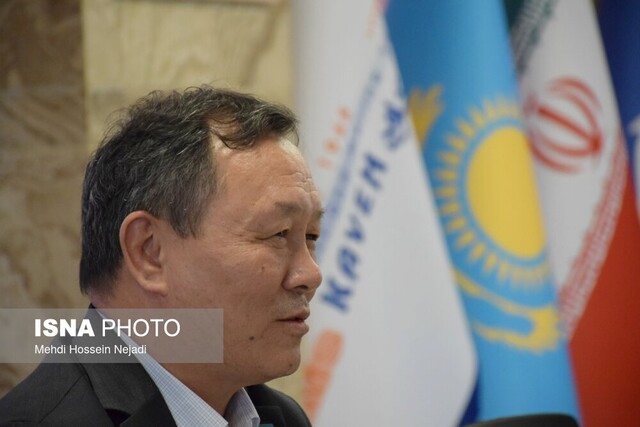 بازدید سفیر قزاقستان در ایران از مجتمع بندری آستارا