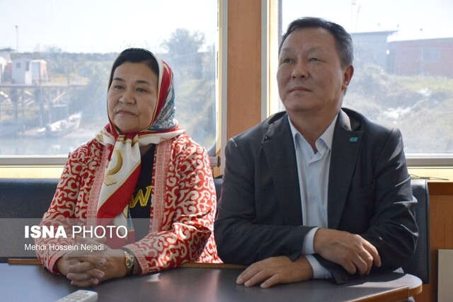 بازدید سفیر قزاقستان در ایران از مجتمع بندری آستارا