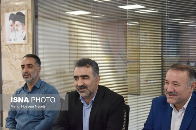 بازدید سفیر قزاقستان در ایران از مجتمع بندری آستارا