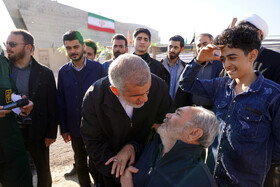 بازدید علی نیکزاد نایب رئیس مجلس شورای اسلامی از نمایشگاه رزمی فرهنگی دفاع مقدس در اردبیل