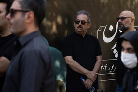 اردشیر کامکار در مراسم تشییع پیکر زنده‌یاد «احمد پژمان»