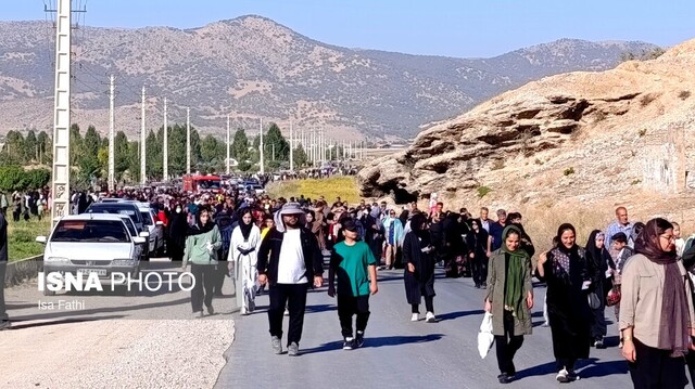 همایش پیاده‌روی خانوادگی در یاسوج برگزار شد