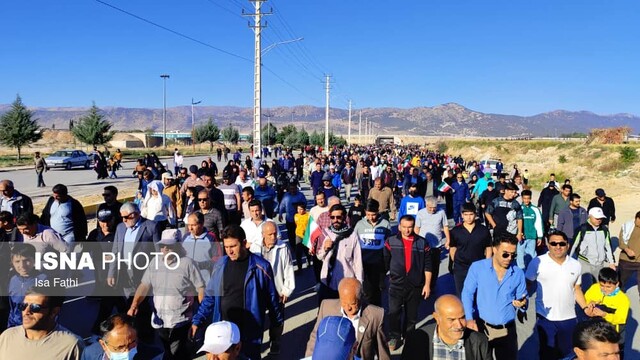 همایش پیادهروی خانوادگی در یاسوج برگزار شد