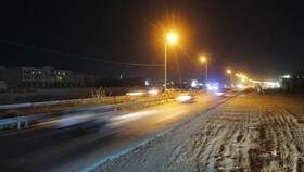 اجرای عملیات روشنایی در محورهای مواصلاتی شهرستان سراوان