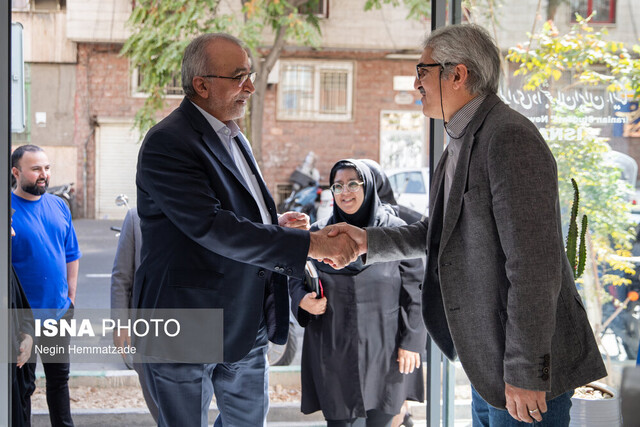 معاون آموزشی وزیر بهداشت از ایسنا بازدید کرد