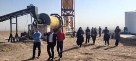 بازدید علمی جمعی از نخبگان استان از کارخانه فرآوری مواد معدنی جهاد دانشگاهی کرمان