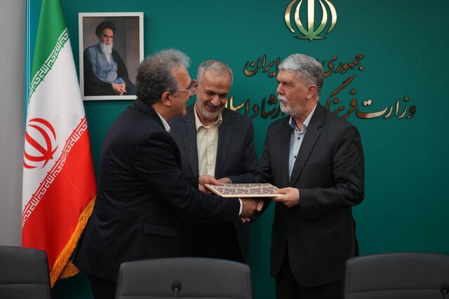 هشدار وزیر ارشاد درباره خامفروشی دادههای اجتماعی