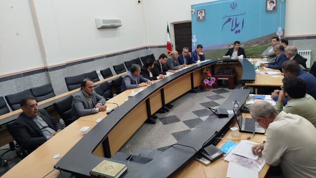 دستگاه‌های اجرایی استان، ساخت نیروگاه‌های خورشیدی را سرعت ببخشند