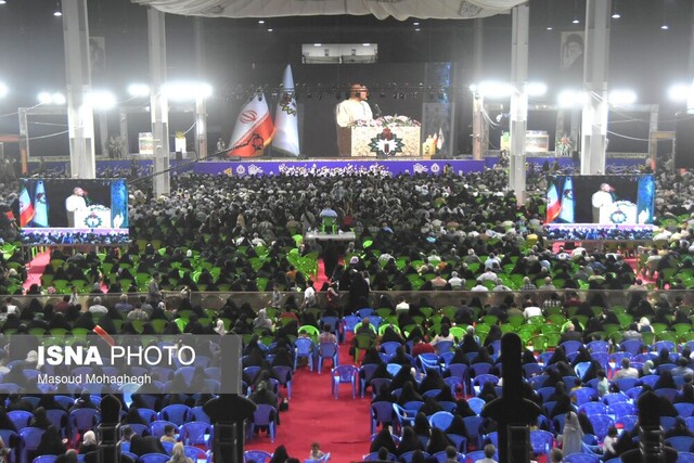 ما میراثدار شهداییم نه میراثخوار آنان / صداقت آمریکایی نماد خیانت است