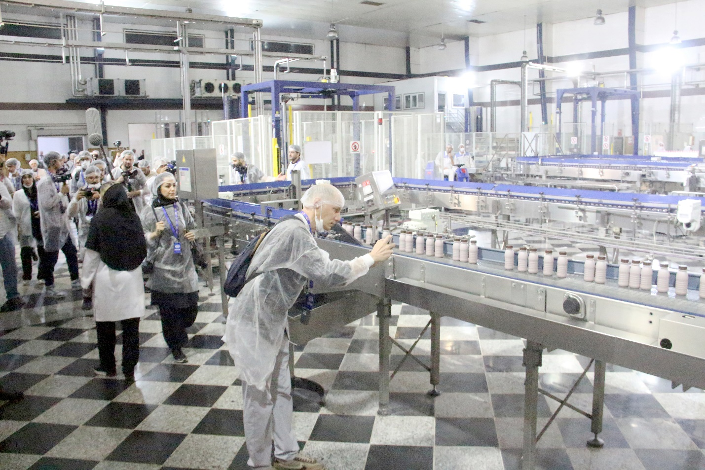 شگفتی خبرنگاران خارجی از فناوری میهن در صنعت لبنیات