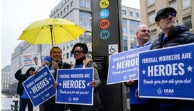 با ادامه کاهش شدید بودجه؛ آمریکا در آستانه بزرگترین استعفای دسته جمعی در تاریخ قرار دارد