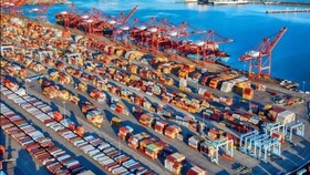 تهدید کارگران بنادر ایتالیا به تحریم کامل تجارت با رژیم صهیونیستی