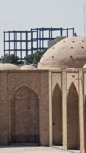 چشمها را روی این ساختوساز بستهاند؟