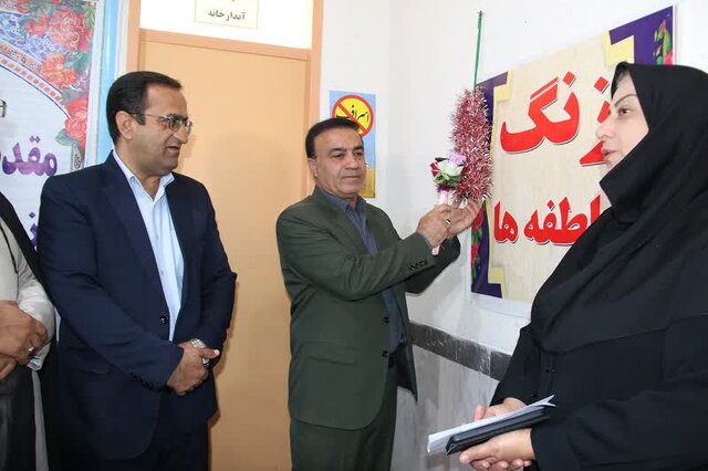 زنگ عاطفه‌ها در مدارس کهگیلویه و بویراحمد نواخته شد