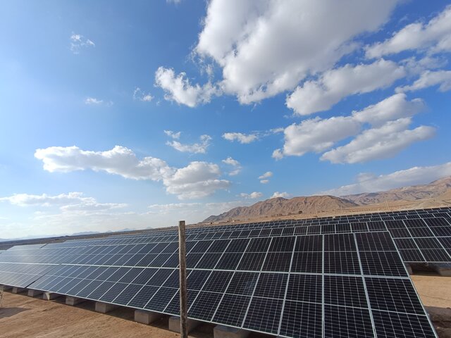 تصویر تزئینی است واگذاری ۴۵۹ هکتار زمین برای احداث نیروگاههای خورشیدی در خراسان شمالی