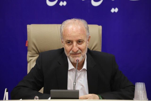 وحدت و ایستادگی ملت ایران رمز عبور از فشارها و تهدیدات دشمنان است