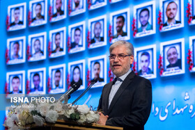 نخبگان از دانش خود برای حل مساله استفاده کنند