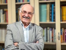 ارزش شدن واژه‌های بیگانه نگران‌کننده است+ویدئو