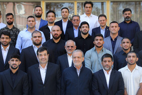 پزشکیان: با روحیه ملی پیش برویم مانعی سد راه پیشرفت ایران نیست