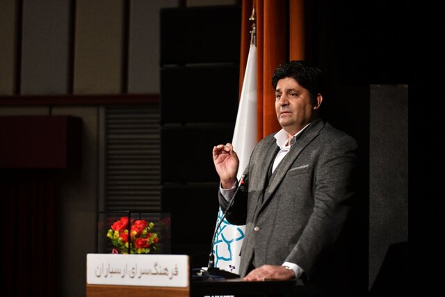 هر انسانی می‌تواند ققنوس وجود خود باشد!