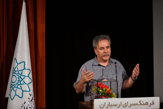 هر انسانی می‌تواند ققنوس وجود خود باشد!