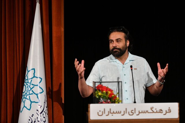 هر انسانی می‌تواند ققنوس وجود خود باشد!
