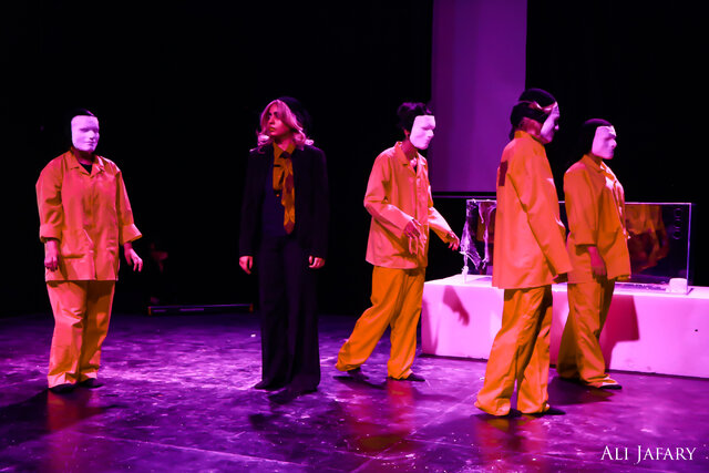 درخواست یک کارگردان جوان برای حمایت از تئاترهای تجربی درخواست یک کارگردان جوان برای حمایت از تئاترهای تجربی