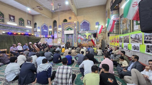 دفاع مقدس نقشه آمریکا و شوروی برای نابودی انقلاب را شکست داد