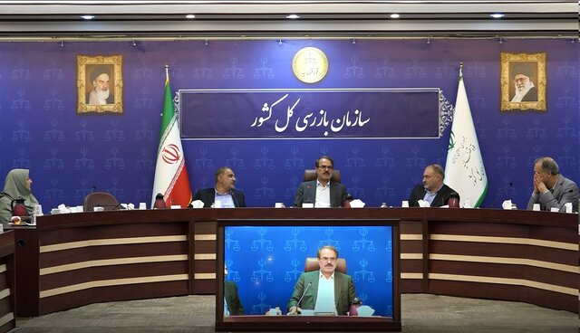 اعدام بهمن چوبی اصل به اتهام جاسوسی/ بازداشت بلاگر وکیل‌نما/ طرح ۴ هزار و ۳۹۰ شکایت از «موبایل موسوی»/وضعیت کلثوم اکبری بعد از محکومیت به ۱۰ قصاص