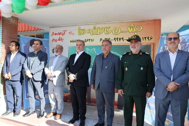 توزیع ۱۹ هزار بسته آموزشی میان دانشآموزان نیازمند خراسان جنوبی