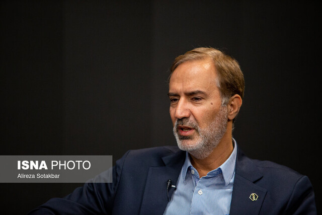 رشد زیگزاگی علم در ایران؛ پیامدهای مقالهمحوری و گسست دانشگاه از صنعت