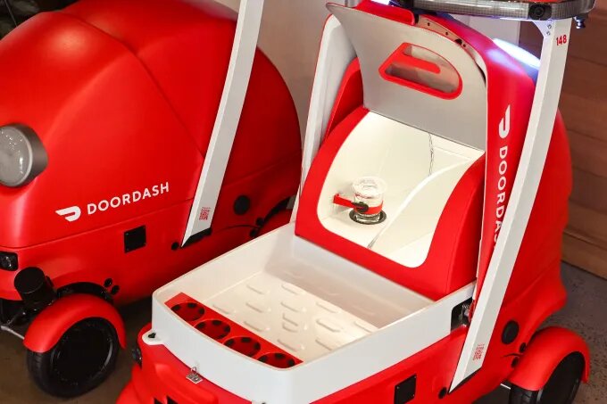 غذایتان در دهان این ربات جدید است!