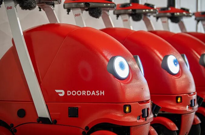 غذایتان در دهان این ربات جدید است!